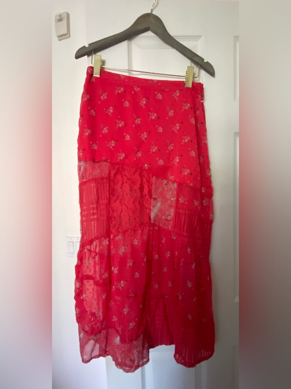 FREE PEOPLE
Daniella Lace Maxi Skirt - Picture 6 of 12